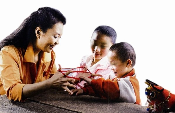 海外华人对中国第一夫人彭丽媛的期盼 海外华人对中国第一夫人彭丽媛的期盼